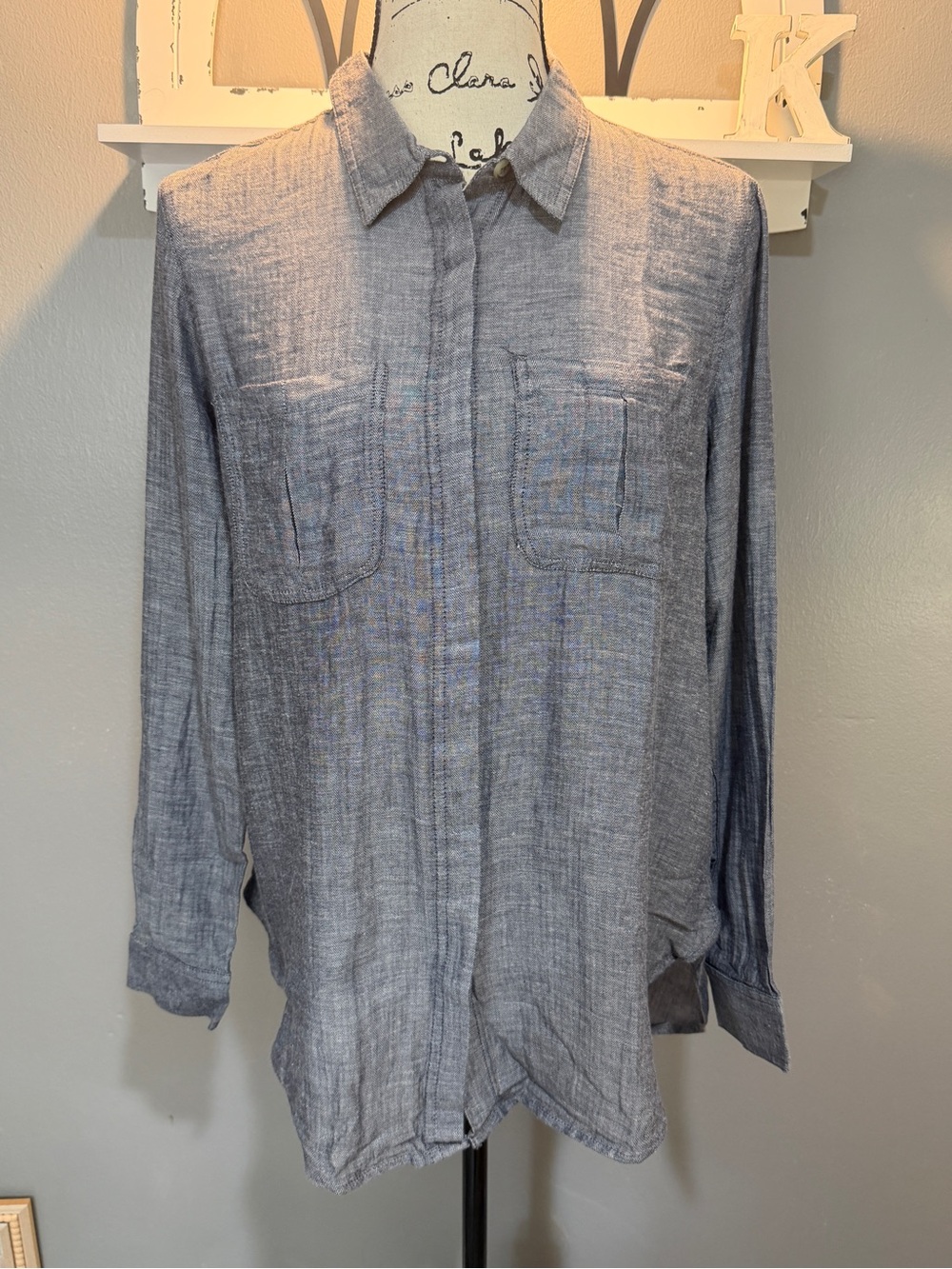 COTTON ON LADIES BLUISH GRAY BUTTON DOWN TOP SZ M